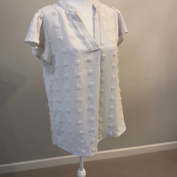 Tops - White‎ Textured Short Sleeve Blouse